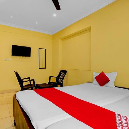Oyo Royal Visakha Beach Guest House Visakhapatnam Exterior foto