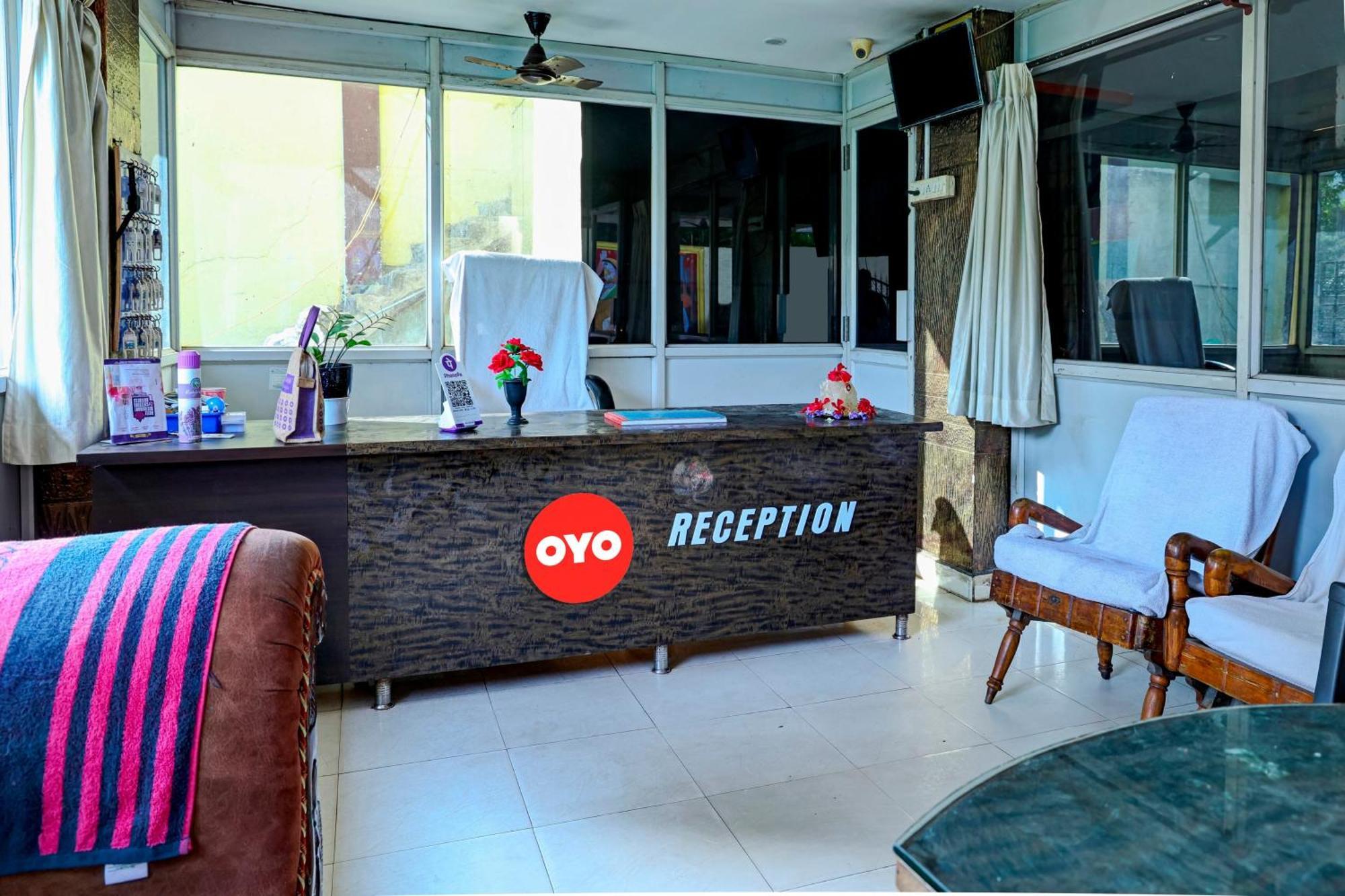 Oyo Royal Visakha Beach Guest House Visakhapatnam Exterior foto